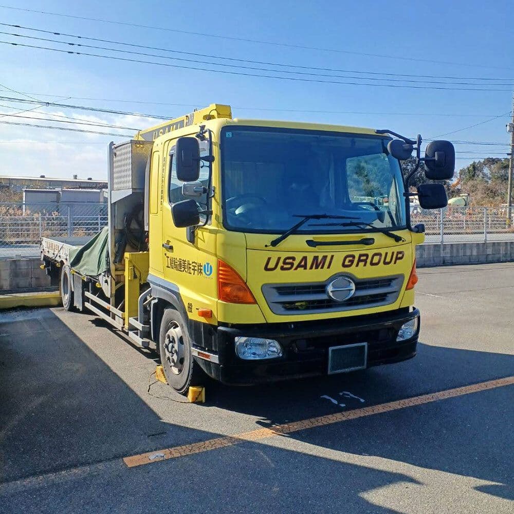 10t低床4.9tミニクレーン付き・エアサス