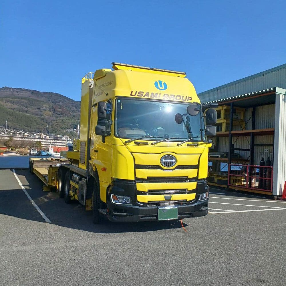 トレーラーヘッド