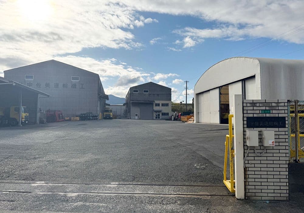 部品・資材の保管、梱包・仕分けスペース